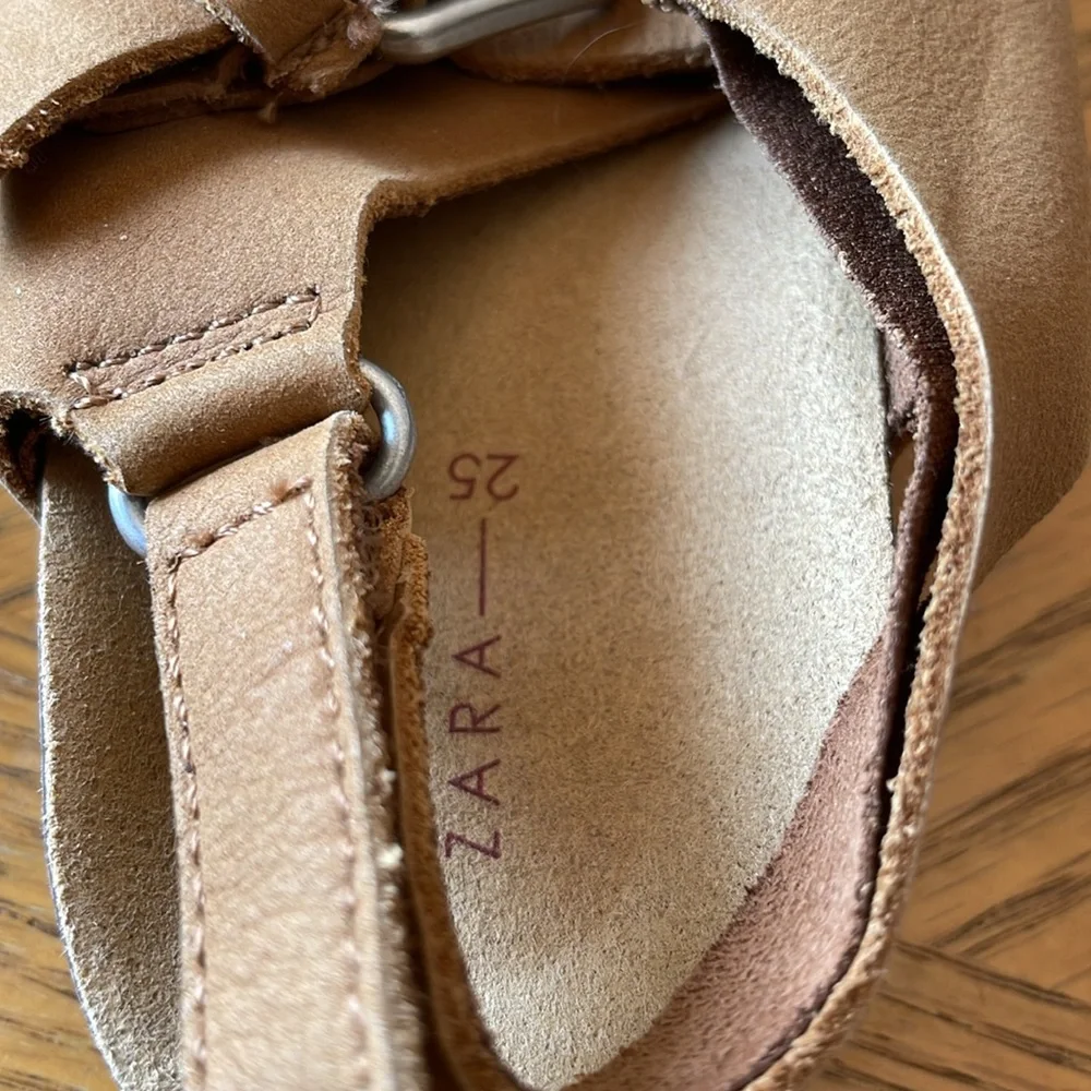 Zara Leather Baby Sandals Size 25